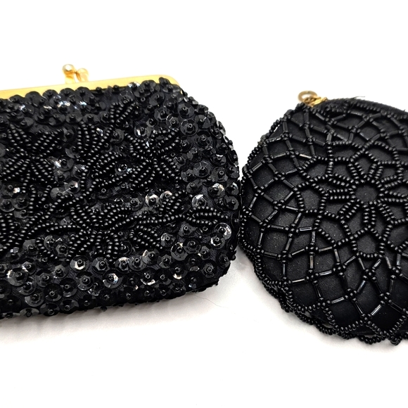 Vintage Beaded Coin Purses - Picture 1 of 3